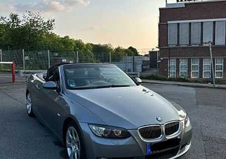 BMW 325i Cabrio - Tüv neu Keyless Go top gepflegt