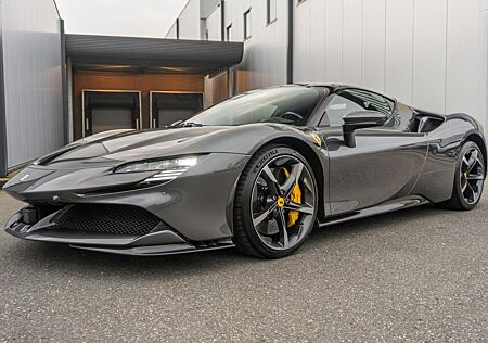 Ferrari SF90 Stradale - Grigio Silverstone - Lift
