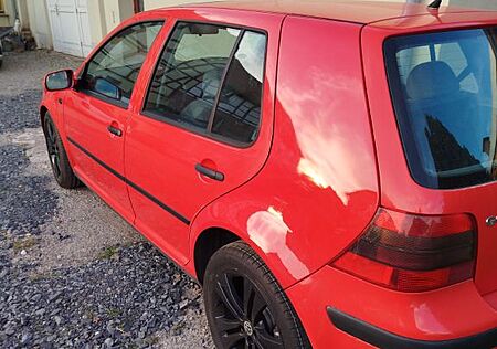VW Golf Volkswagen 1.4 Trendline Top Zustand wenig Kilometer