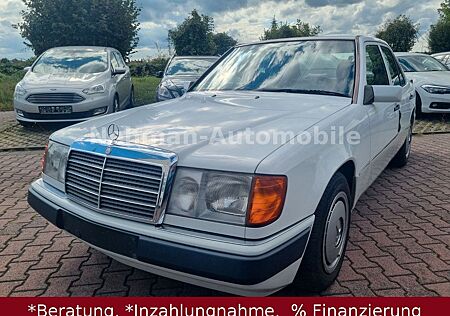 Mercedes-Benz 230