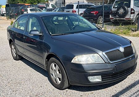 Skoda Octavia Lim. Elegance Leder Pdc