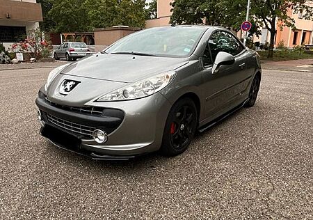 Peugeot 207 CC Roland Garros autom*Cabrio*8Fach*SHZ etc.