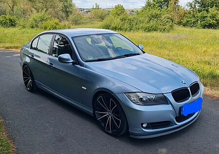 BMW 318i -
