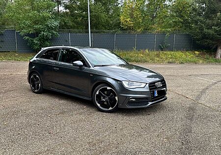 Audi A3 S line - S-Tronic *Teilleder* *Top Zustand*