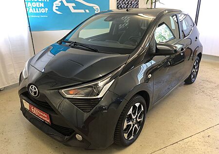 Toyota Aygo (X) Aygo -play Team D