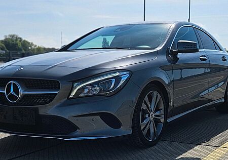 Mercedes-Benz CLA 180 Coupe 7G-Tronic Urban+LED+Navi+Kamera