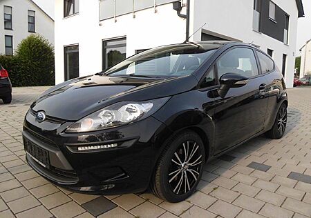 Ford Fiesta Trend TÜV 01.2027!!! Tel:01738591488