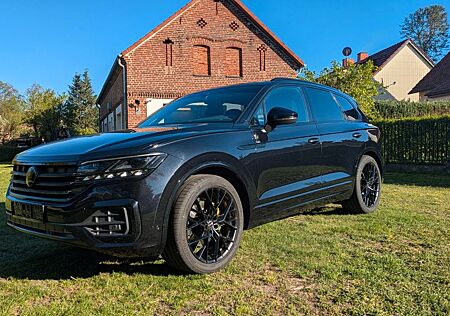 VW Touareg Volkswagen 3.0 V6 TDI R-Line Black SHZ Massagesitze