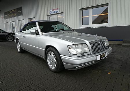 Mercedes-Benz E 320 (W124) Cabriolet, originales Hardtop