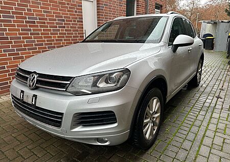 VW Touareg Volkswagen 3.0 V6 TDI Tiptronic BlueMotion Tech...