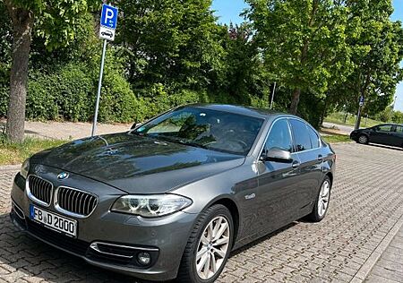 BMW 530d xDrive A Luxury Line Luxury Line