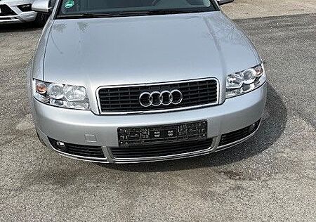 Audi A4 1.6 -