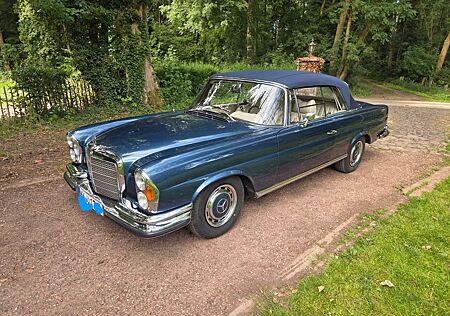 Mercedes-Benz 280