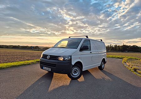 VW T5 Transporter Volkswagen 2.0 TDI 140 PS mit 6 Gang, Klima