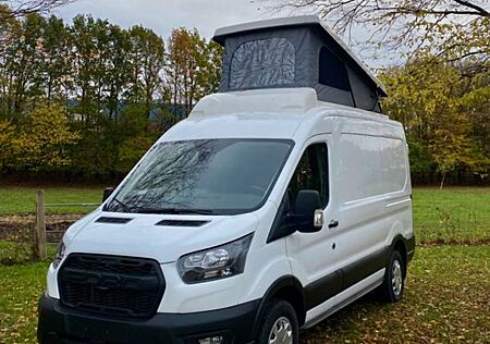 Ford Transit mit Aufstelldach