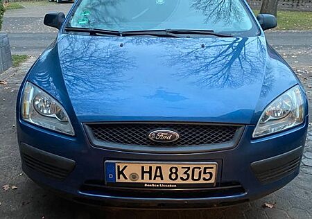 Ford Focus 1,6 Ambiente Ambiente