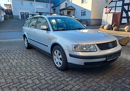 VW Passat Variant Volkswagen 1.8 T Highline Variant Highline