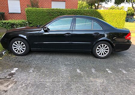 Mercedes-Benz 270 E CDI Classic