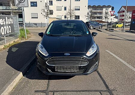 Ford Fiesta Titanium TÜV NEU / Euro 6