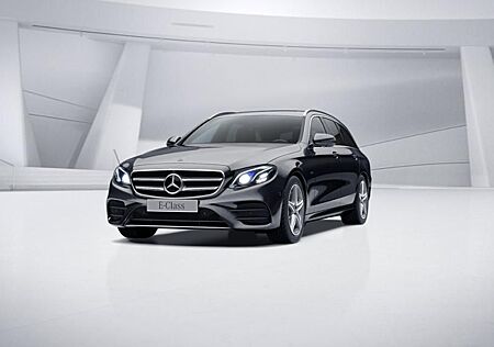 Mercedes-Benz E 300 de T AMG 360 SHD MULTI DISTR WIDE COMAND