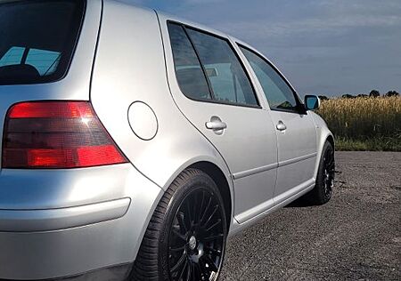 VW Golf Volkswagen 1.8T tiptronic Highline Highline