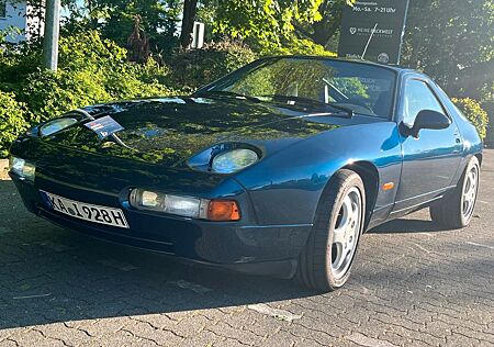 Porsche 928 GTS 350 PS Schaltgetriebe vollrestauriert