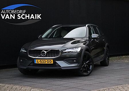 Volvo V60 CC V60 Cross Country 2.0 B5 251 PS AWD Pro | LEDER