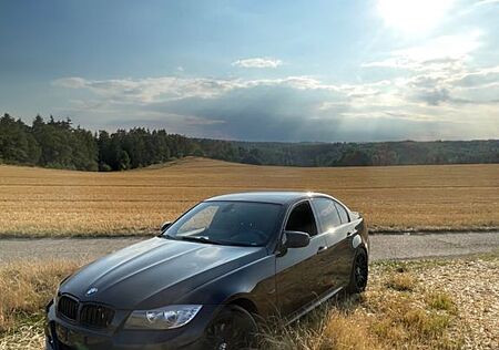 BMW 320d -