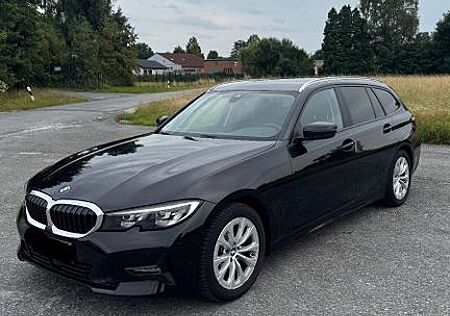 BMW 318dA 3er Touring Adv. Navi ACC LED Kamera