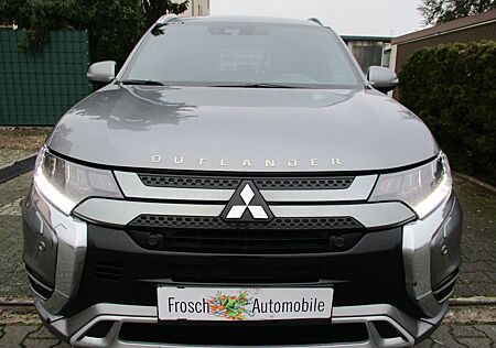 Mitsubishi Outlander PHEV Top 4WD