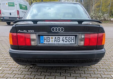 Audi 100