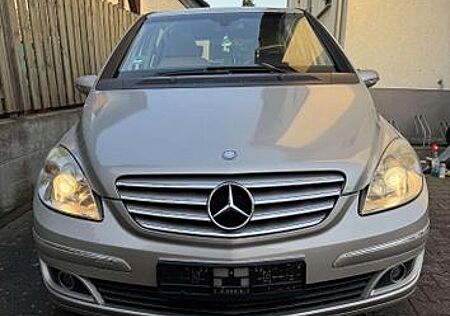 Mercedes-Benz B 170 -