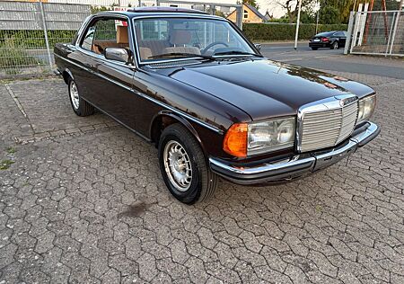 Mercedes-Benz CE 230