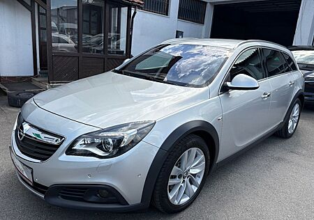 Opel Insignia 2.0 OPC LINE Country Tourer 4x4 AHK KAM