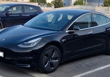 Tesla Model 3 Standard-Reichweite Plus - Hinterrad...