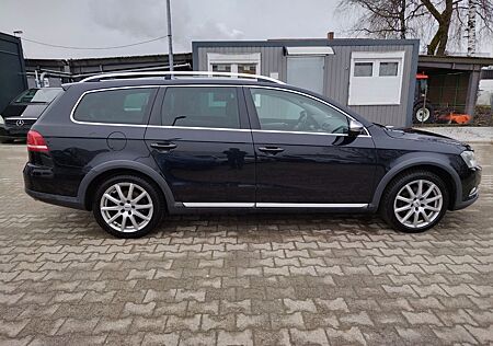VW Passat Alltrack Volkswagen Variant Basis BMT 4Motion+LEDER