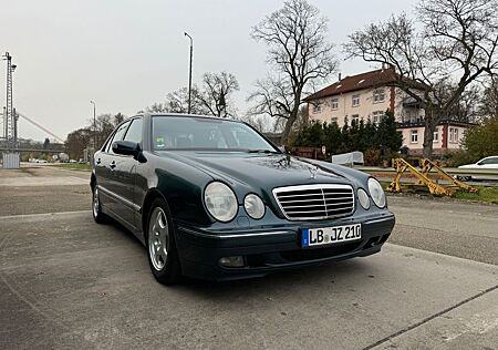 Mercedes-Benz E 280 Avantgarde