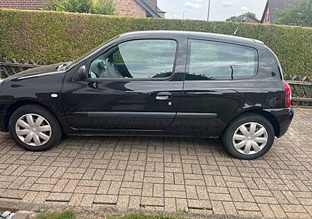 Renault Clio Authentique 1.2