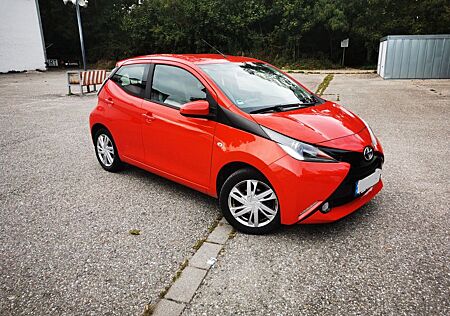Toyota Aygo (X) Aygo (X) 1,0-l-VVT-i x-play touch *Kamera*