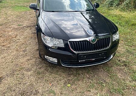 Skoda Superb 2.0 TDI CR DSG Ambition Limousine
