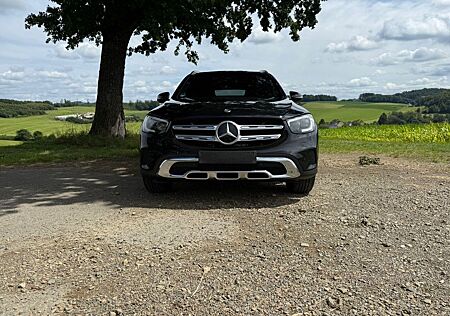 Mercedes-Benz GLC 220 d 4MATIC | AMG-Optik
