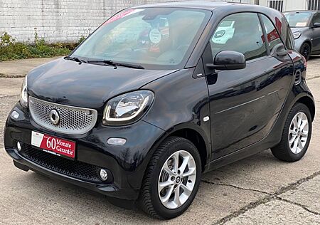 Smart ForTwo Passion_Panorama_Navi_DAB_Rückfahrkamera_LEDpake