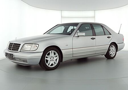 Mercedes-Benz S 320