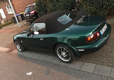 Mazda MX-5 1.6i -