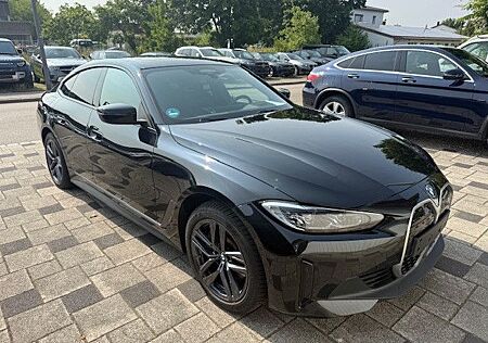 BMW i4 eDrive35 Gran Coupé AHK LED elGSD Live Cockp.