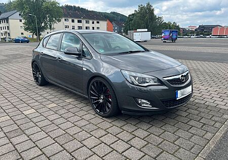 Opel Astra 1.4 Turbo Edition