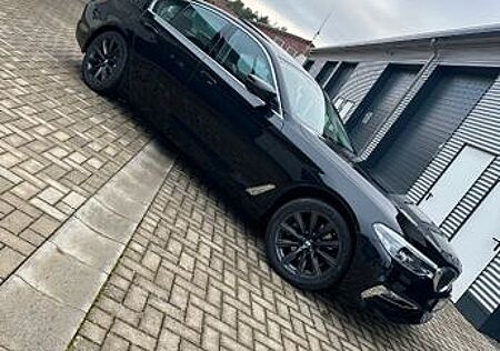 BMW 520i A -