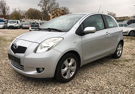 Toyota Yaris Executive 1.3 KLIMA Keyless 1 HAND