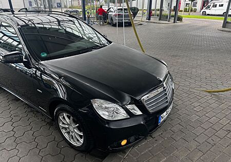 Mercedes-Benz 220