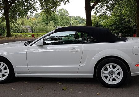 Ford Mustang 4.0 V6 Cabrio